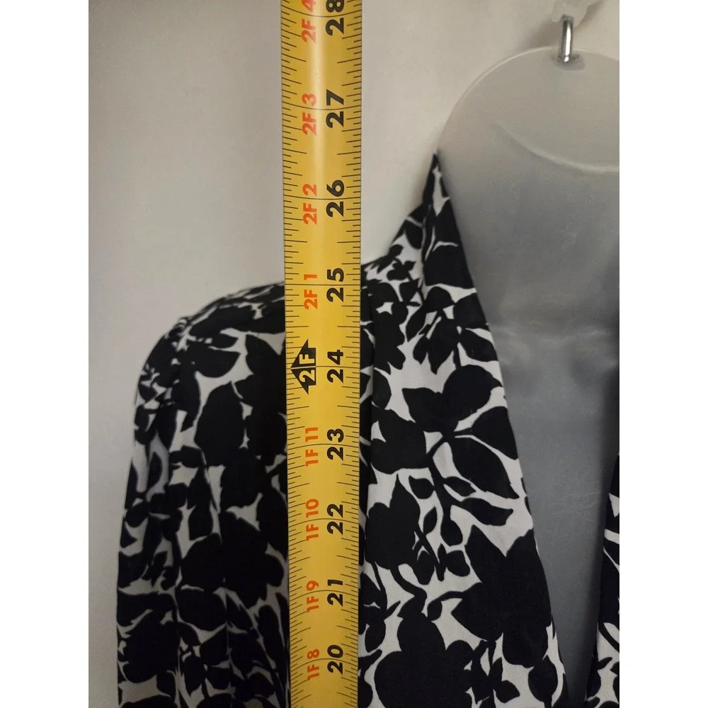 Michael Kors Womens‎ Black White Floral Leaf V-Neck Long Sleeve Blouse Size M